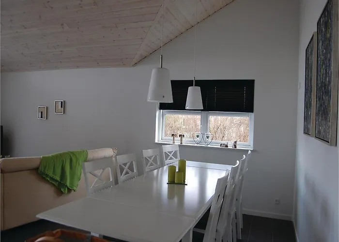 Baekholmen Iv *